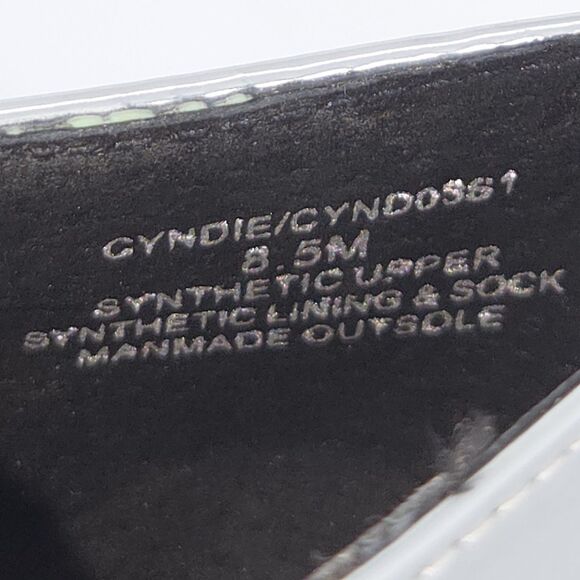 Steve Madden Cyndie Mary Janes Womens Size 8.5 Patent Silver Metallic Academia - Picture 8 of 10